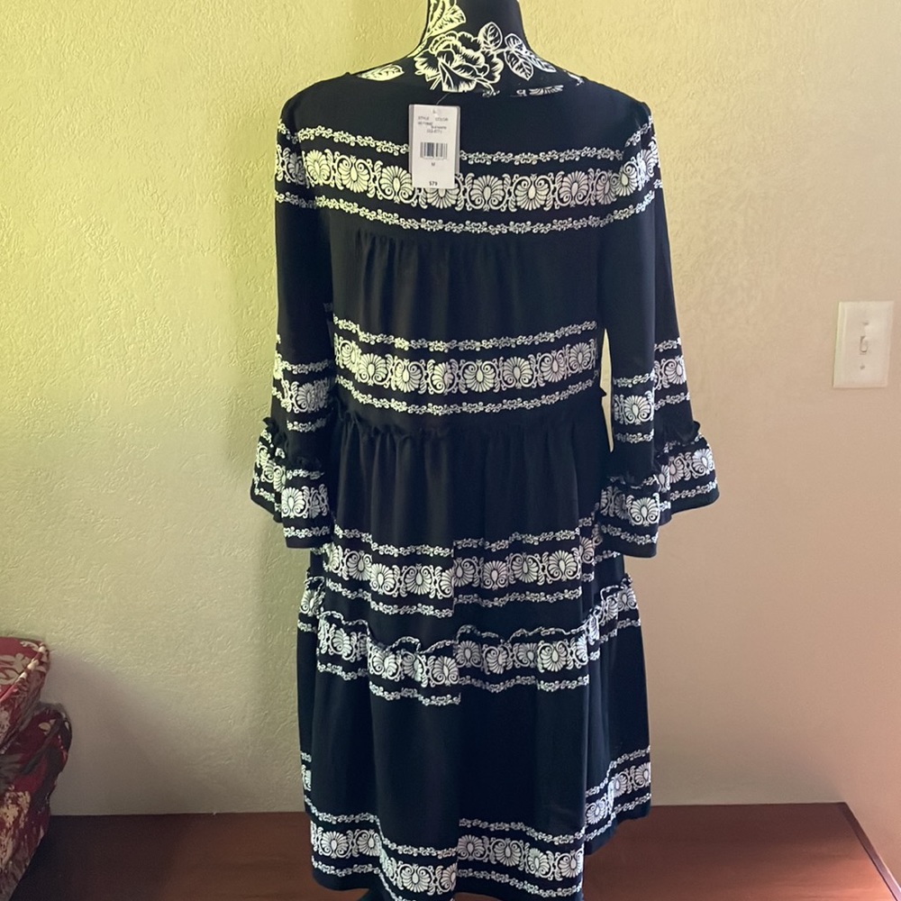 NWT M BLACK & WHITE LINED DANNY & NICOLE DRESS - Picture 4 of 14